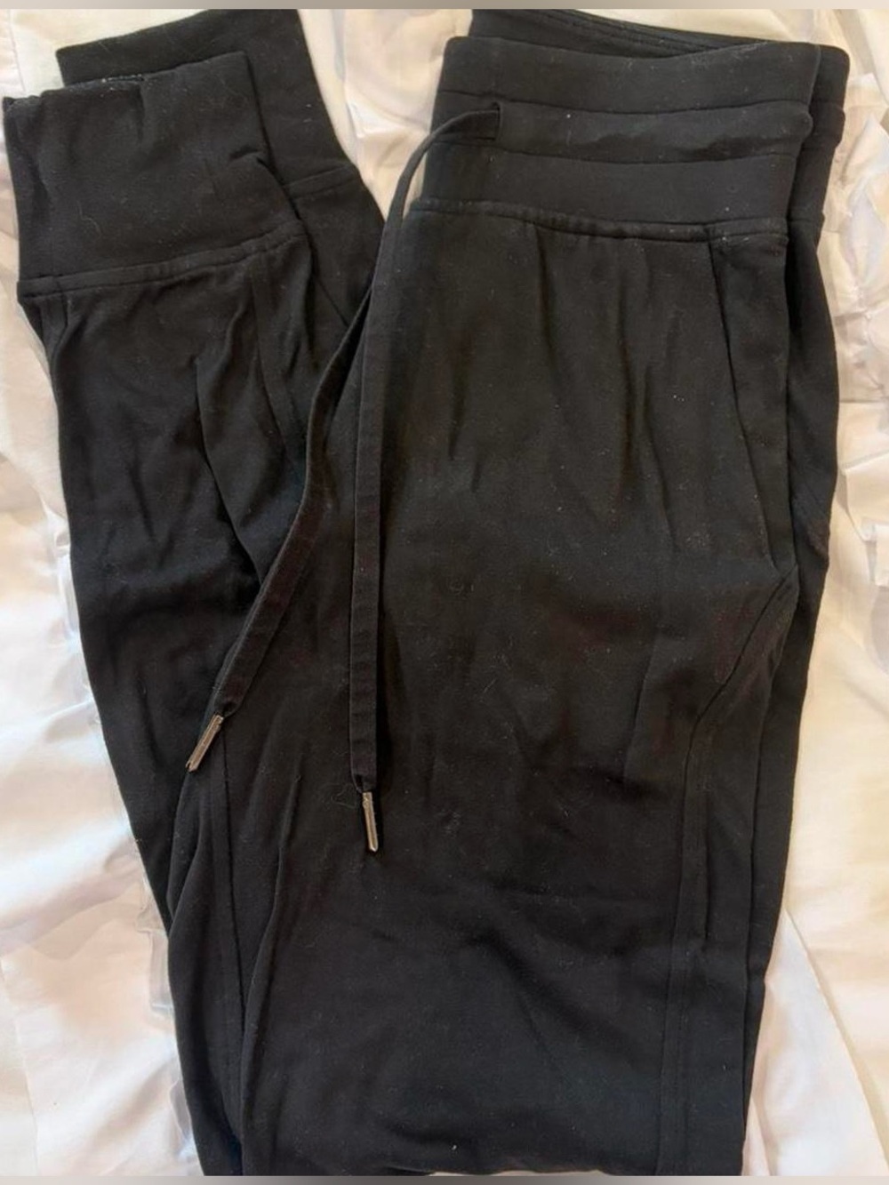 Women’s black lululemon joggers size 2